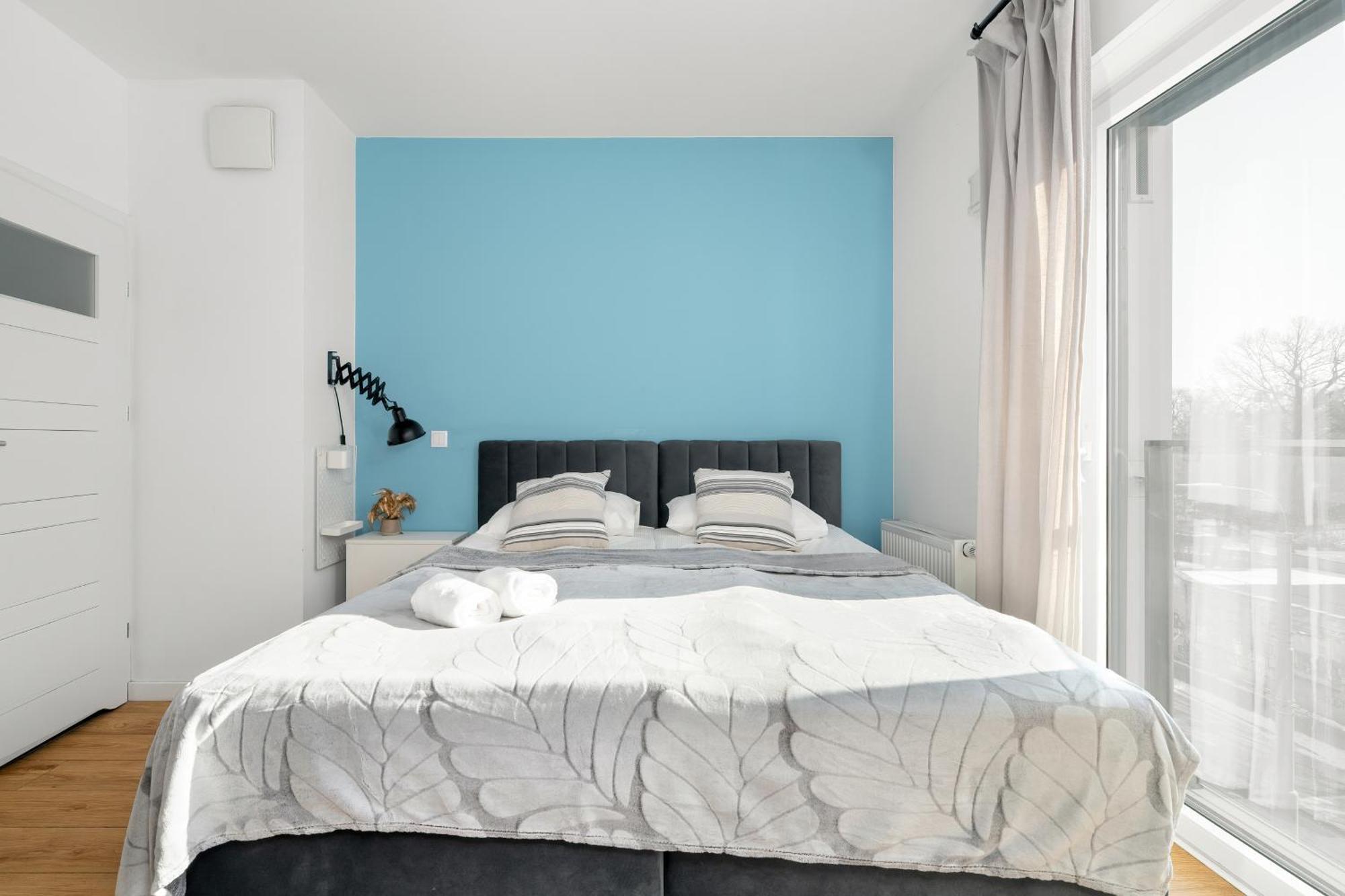 Klimatyczne I Nowoczesne Studio Very Berry W Poznaniu By Noclegi Renters Екстер'єр фото