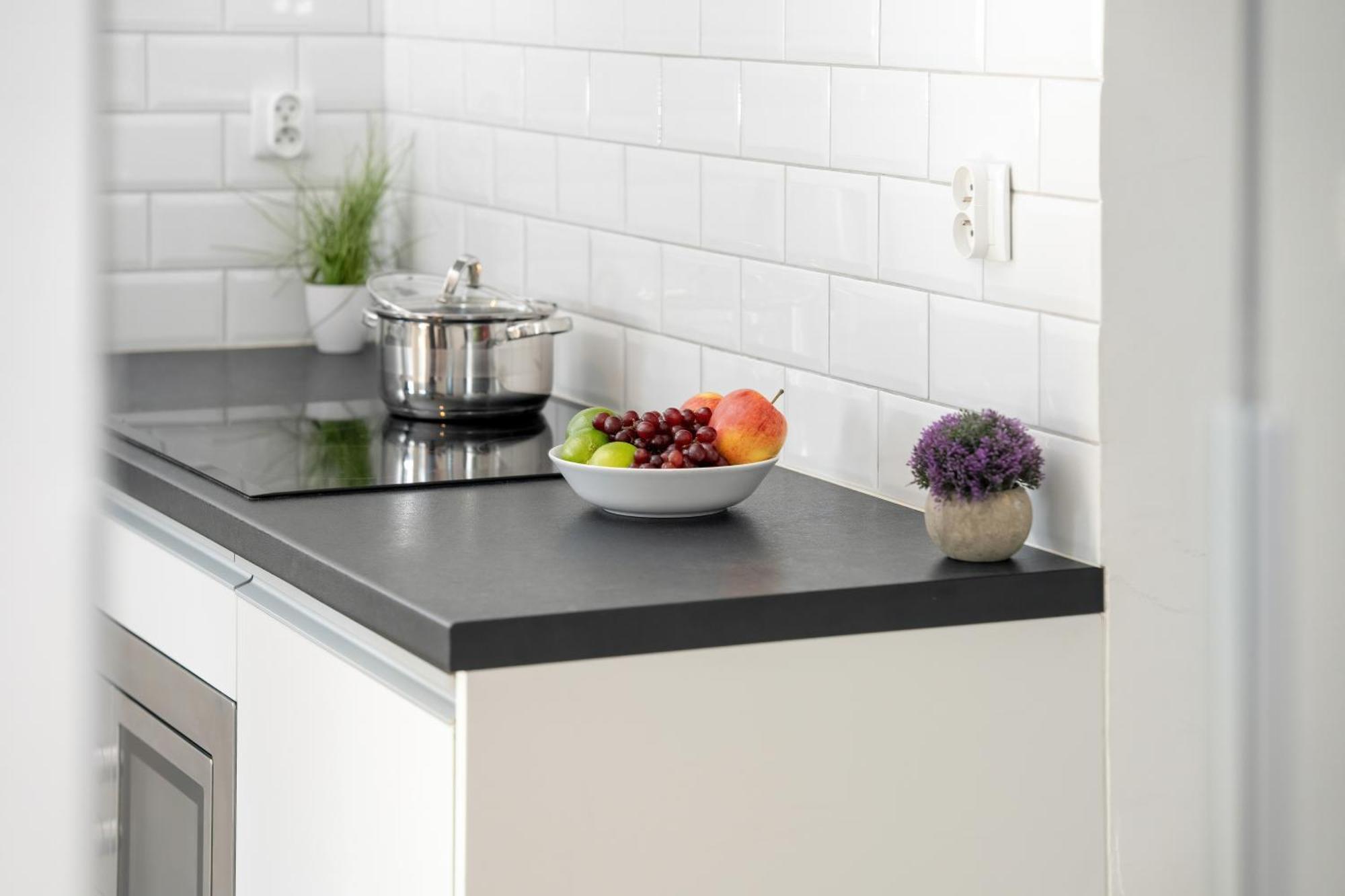 Klimatyczne I Nowoczesne Studio Very Berry W Poznaniu By Noclegi Renters Екстер'єр фото